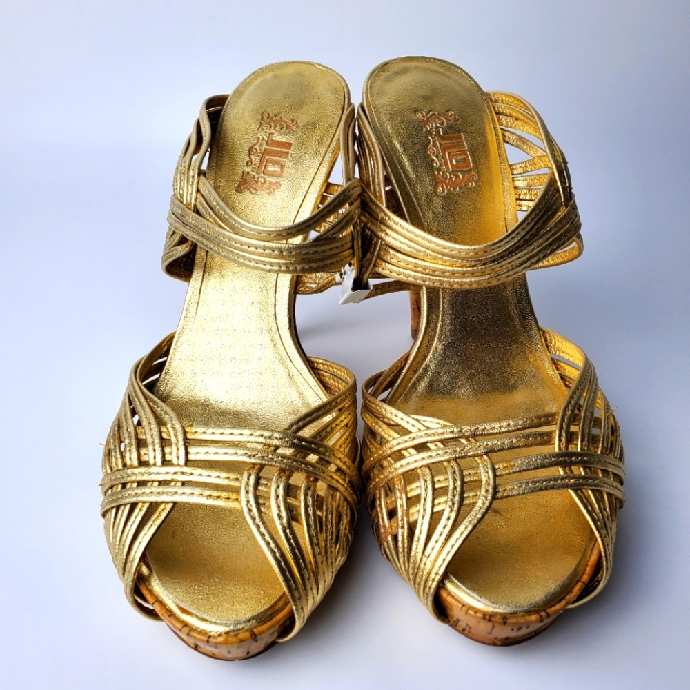 JLO Golden Heels Size 7